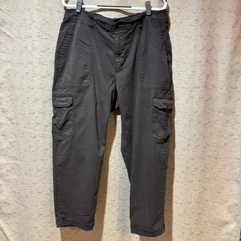 Old Navy Women’s Charcoal Chino Pants